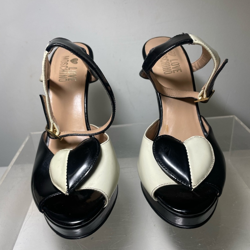 Love Moschino / shoes / Love moschino peep toe heart sz 36